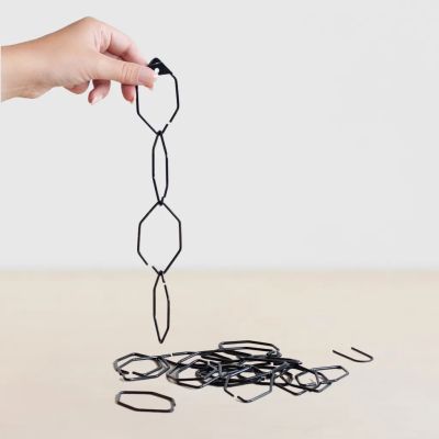 Hanging-chain-climbing-plant-support-2